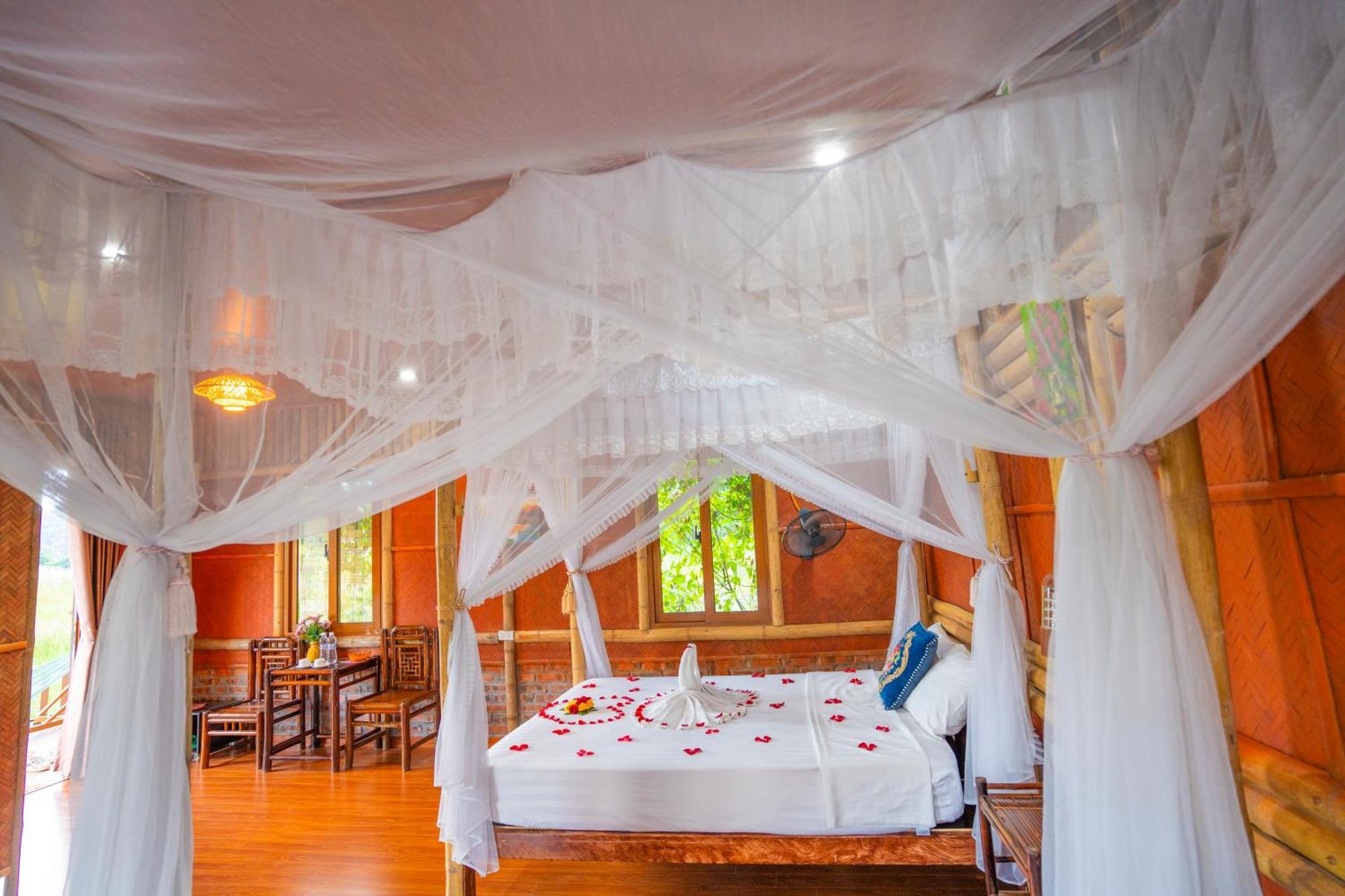 Lotus Field Homestay Ninh Bình Exteriör bild