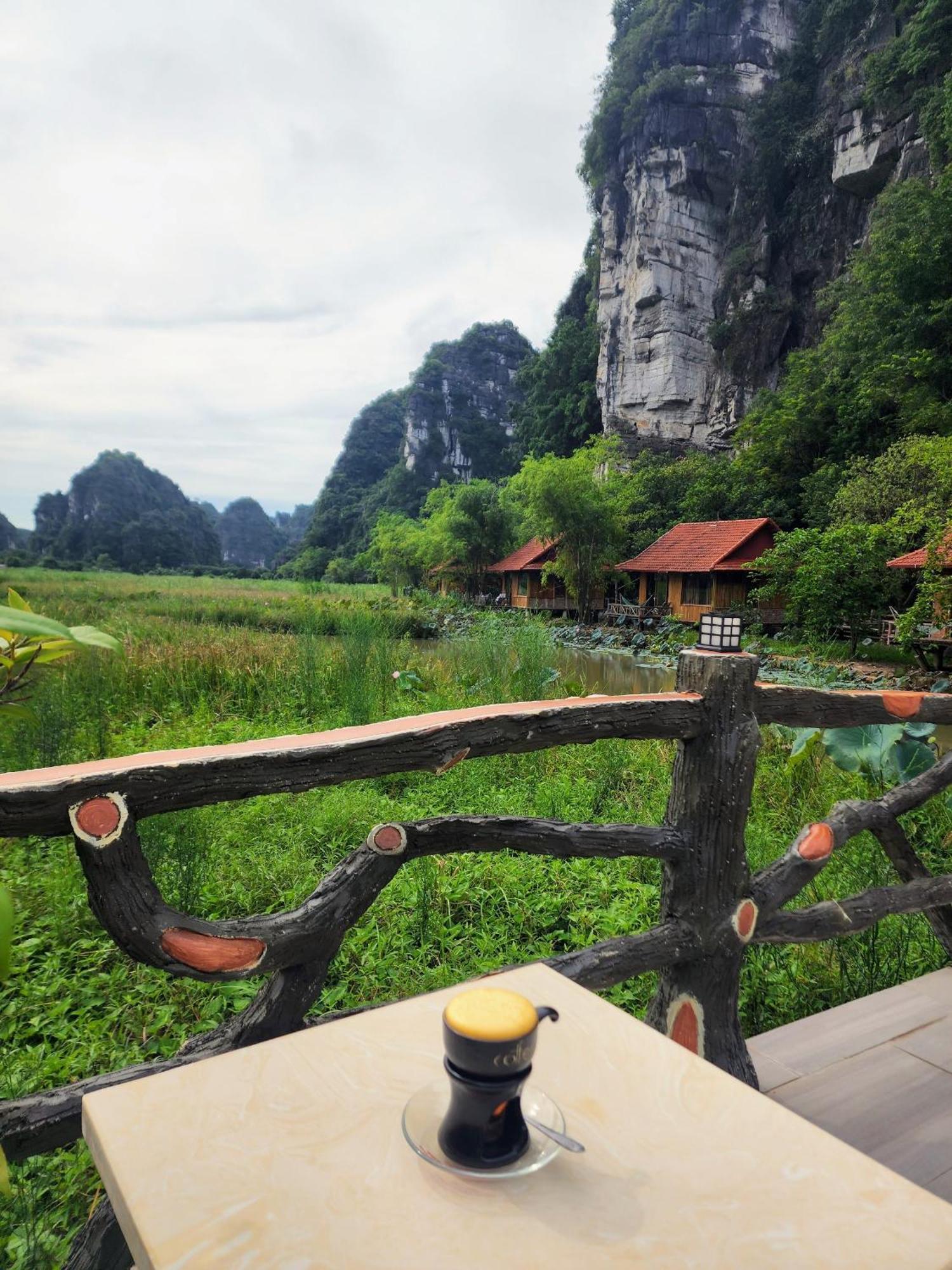 Lotus Field Homestay Ninh Bình Exteriör bild